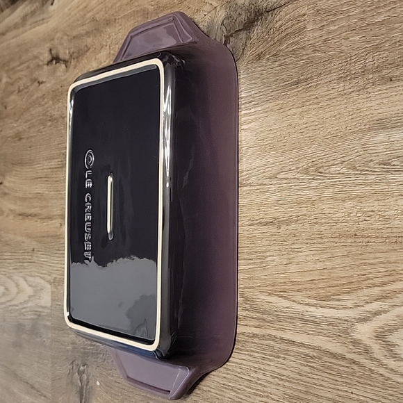 Le Creuset Cassis Stoneware Rectangular Dish - Picture 6 of 10